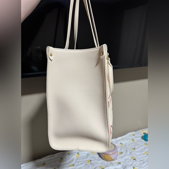 Cream & Brown Louis Vuitton Bag - Picture 5 of 15